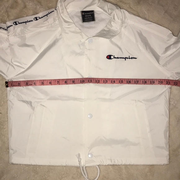 Champion cropped wind jacket zip white NWT medium - Picture 13 of 15